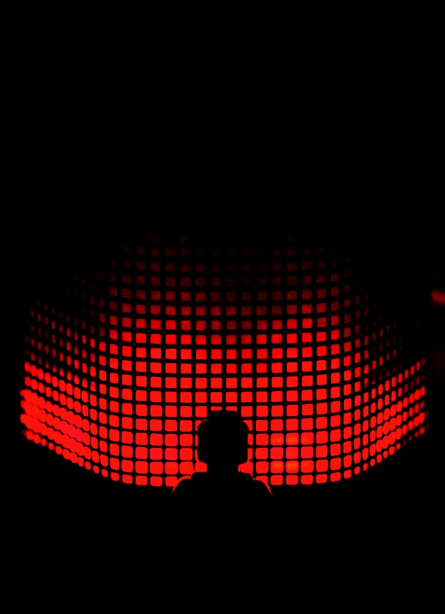 Bryan Johnson focusing on red light therapy