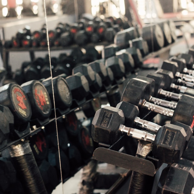 Gary Brecka starting a specialized workout in the gym